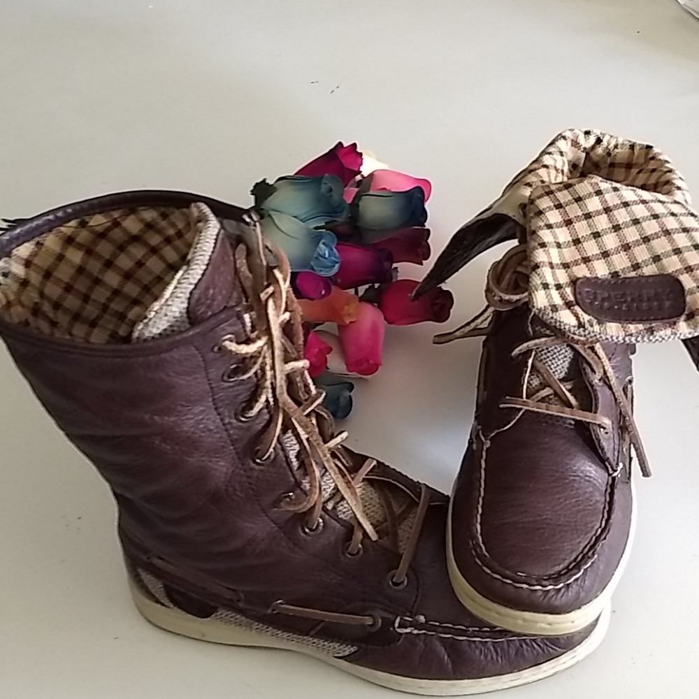 NEW SPERRY TOP-SIDER BOOTS